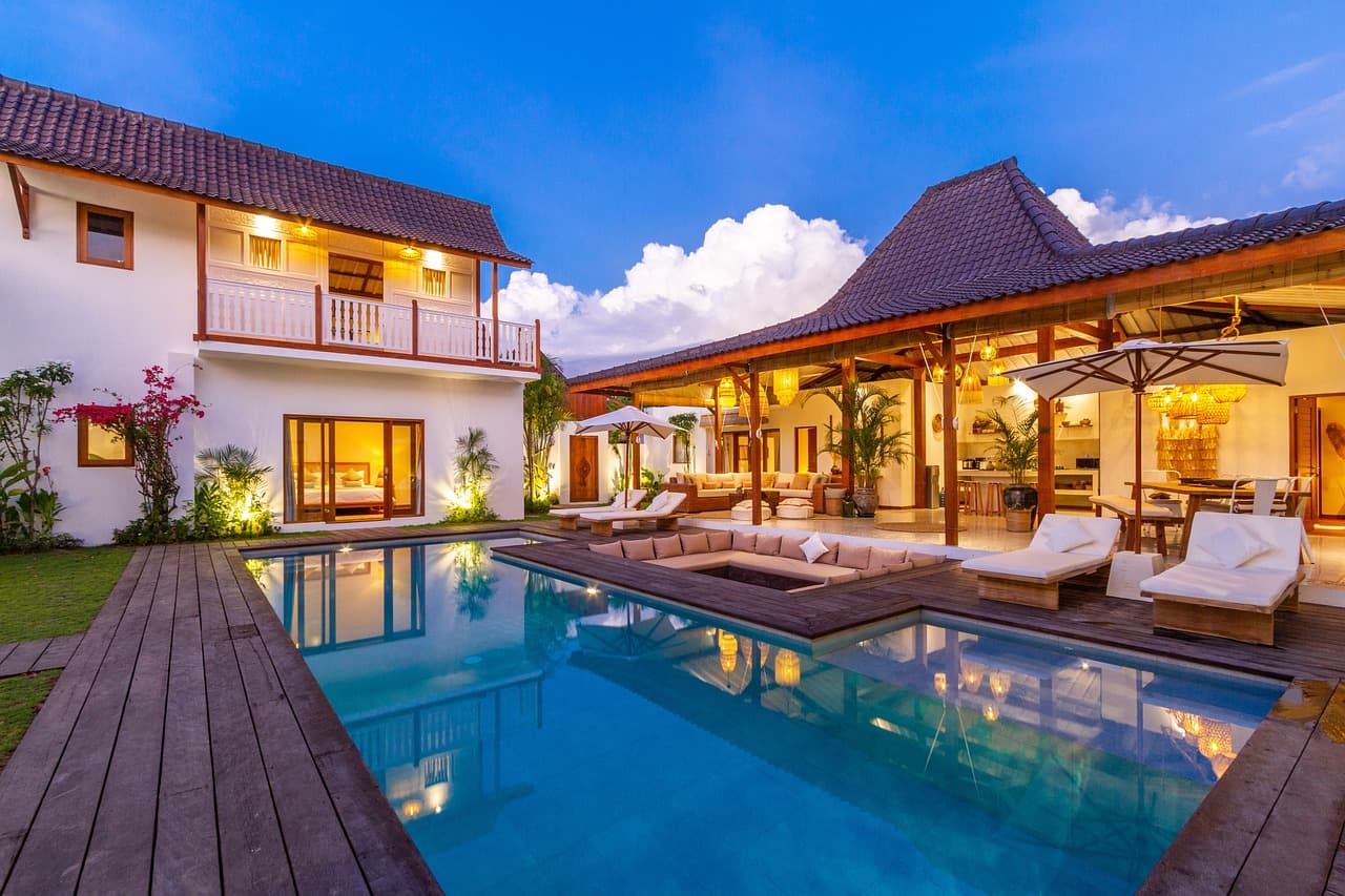 Biệt thự nghỉ dưỡng sang trọng phong cách nhiệt đới - minh họa lắp đặt nhà thông minh Aqara tại Biên Hòa Đồng Nai