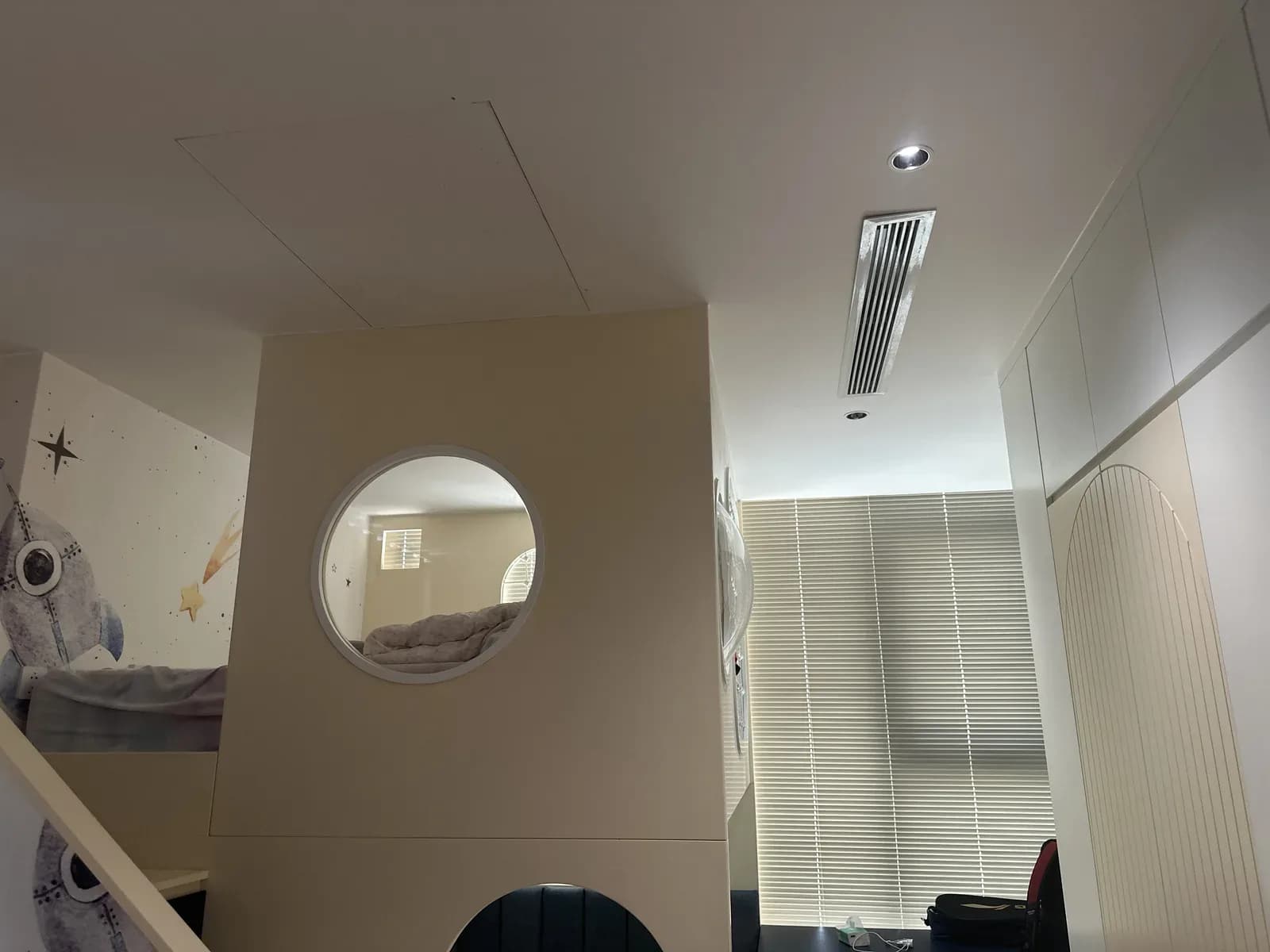Thread vs Zigbee vs Wi-Fi — chọn giao thức smart home nào năm 2026