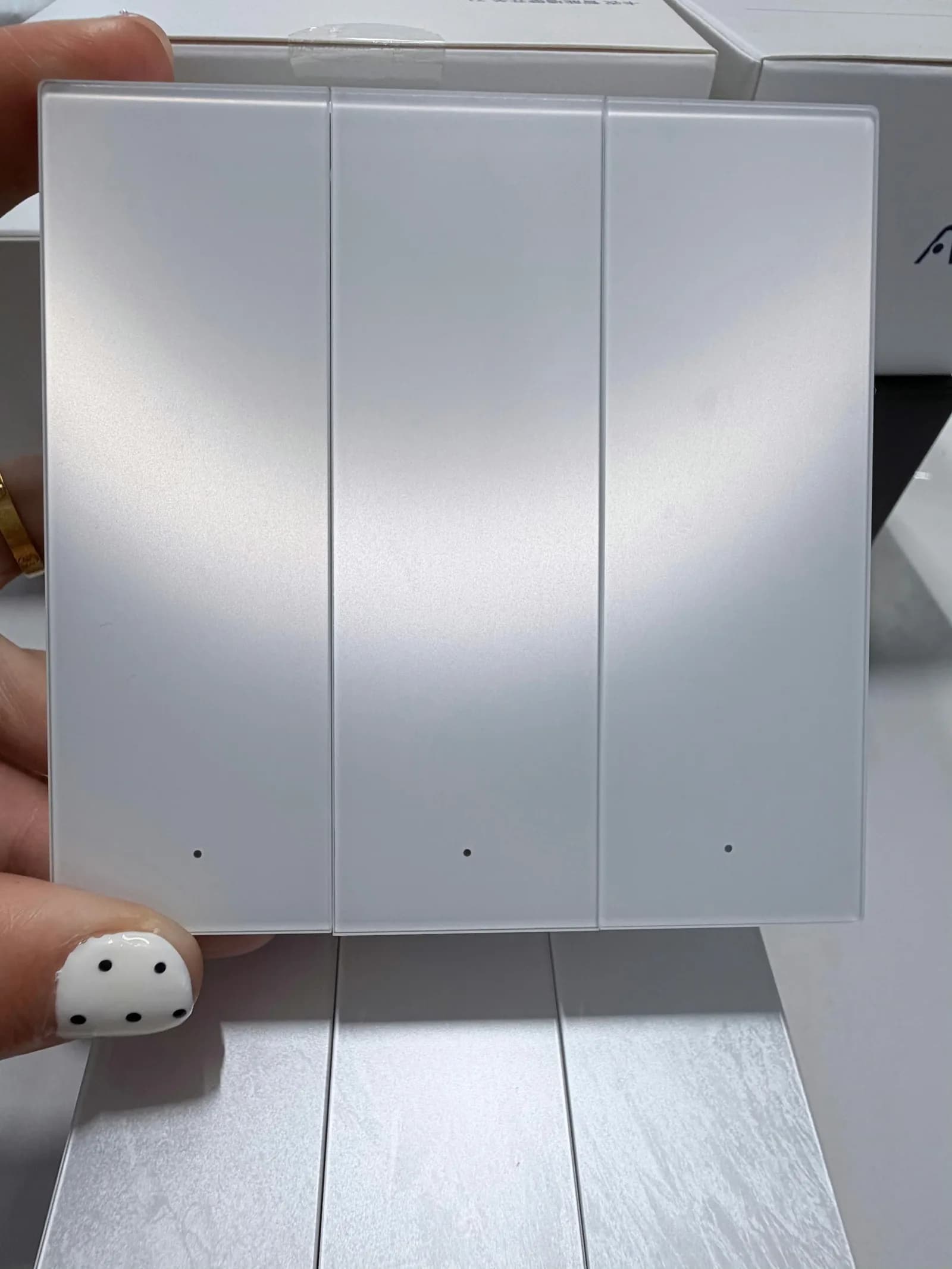 Smart Home Cho Nhà Cũ — Không Cần Đi Lại Dây Điện